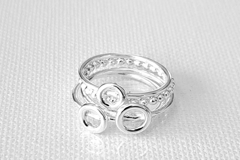 Set or recycled silver rings. 