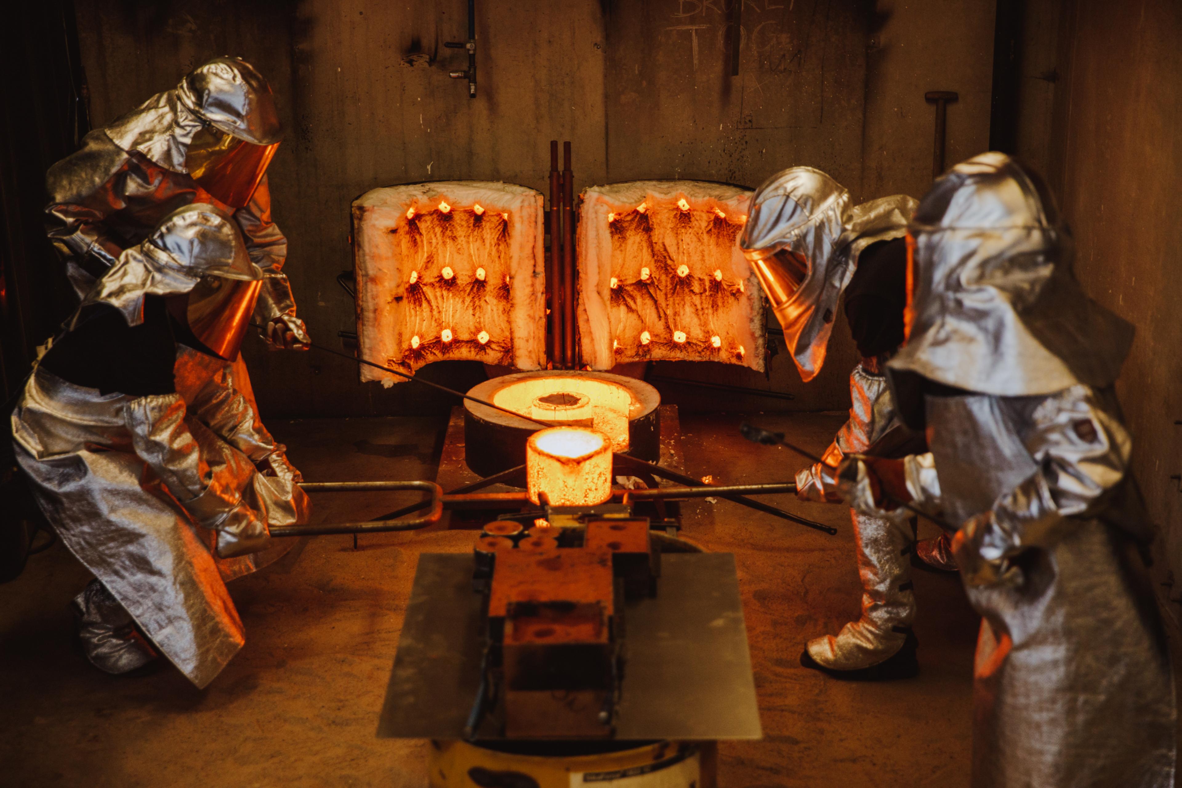 the process of casting hot iron